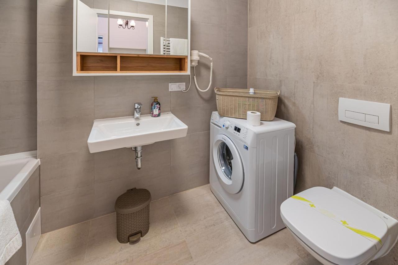 Dream Apartments Brasov Luaran gambar